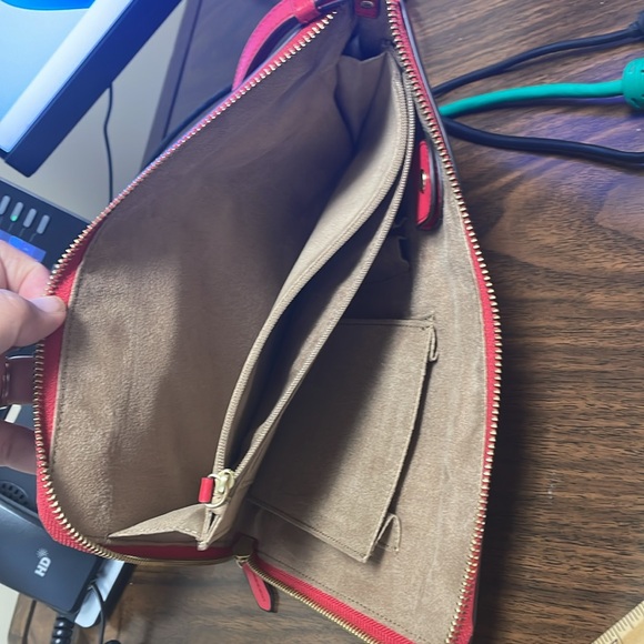 Red Leather zipped Wristlet. 10 X 7.5 inches. - Picture 6 of 7